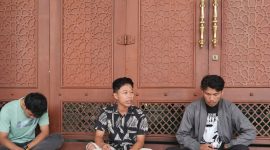 Foto Mahasiswa dan Tokoh Pemuda Pesisir Barat