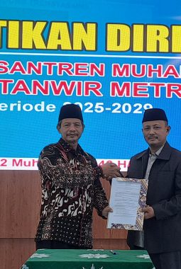 Ketua PWM Lampung Kembali Lantik Dr.Sujino Sebagai Direktur Pondok Pesantren Muhammadiyah At Tanwir Metro
