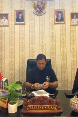  “Skandal Data Siswa di Lampung Utara: Zulkarnain Buka Suara!”